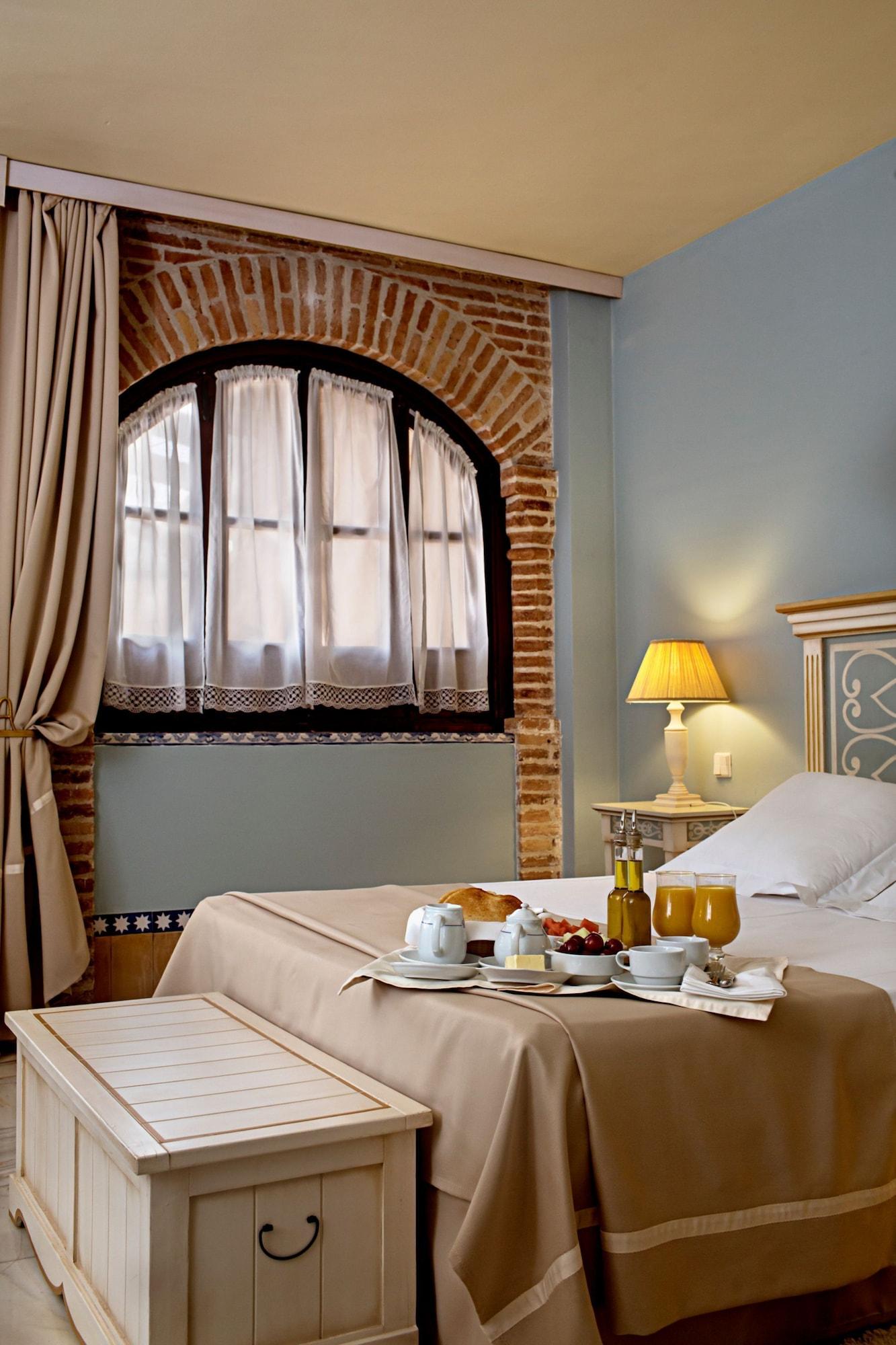 Hotel Alcazar De La Reina Carmona  Exteriör bild
