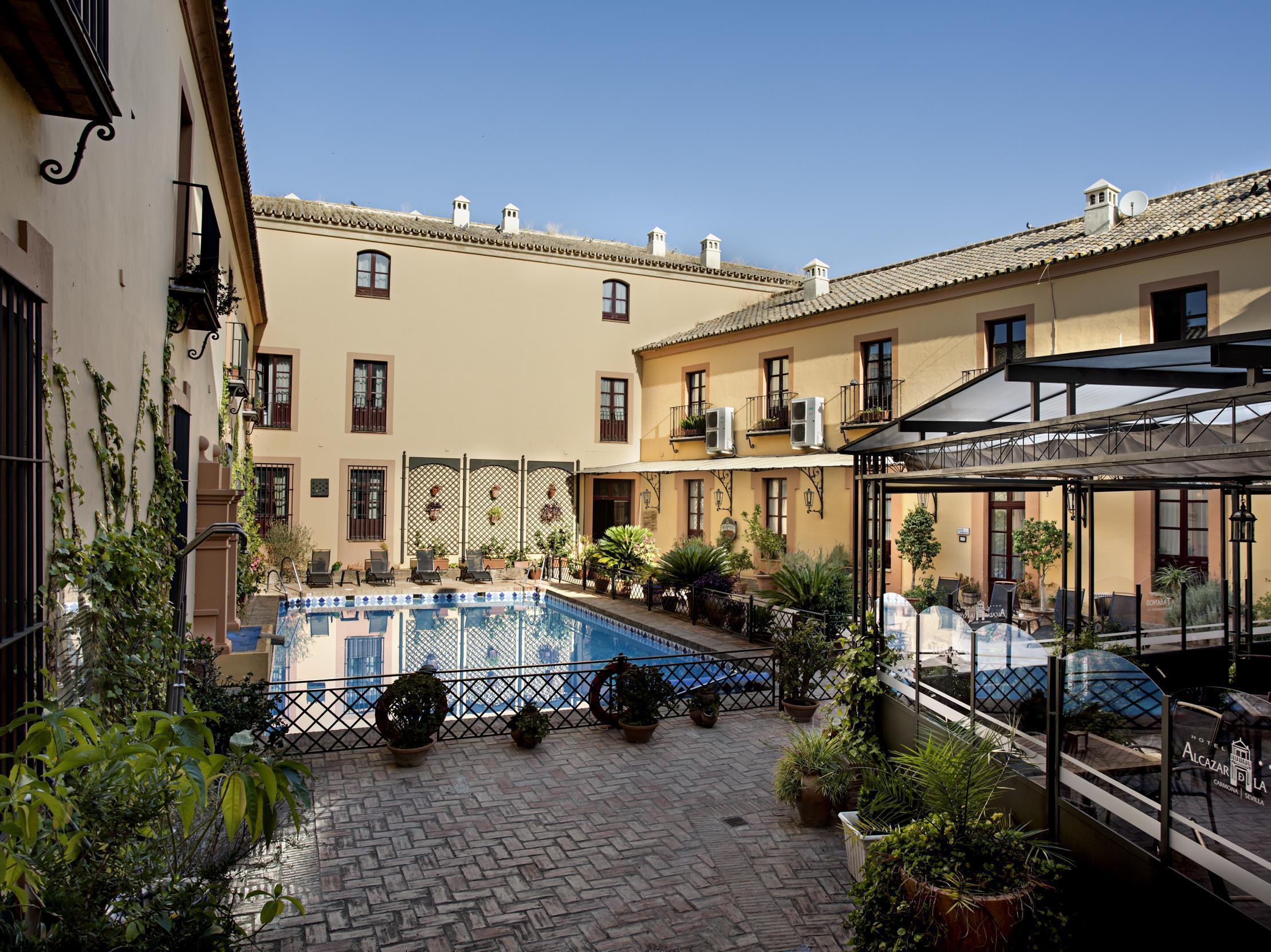 Hotel Alcazar De La Reina Carmona  Exteriör bild