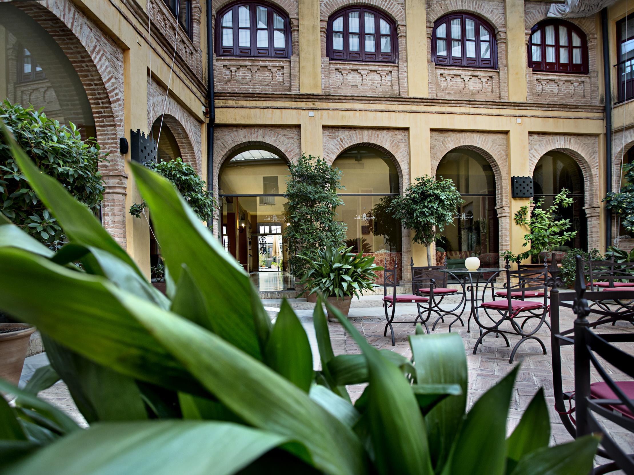 Hotel Alcazar De La Reina Carmona  Exteriör bild