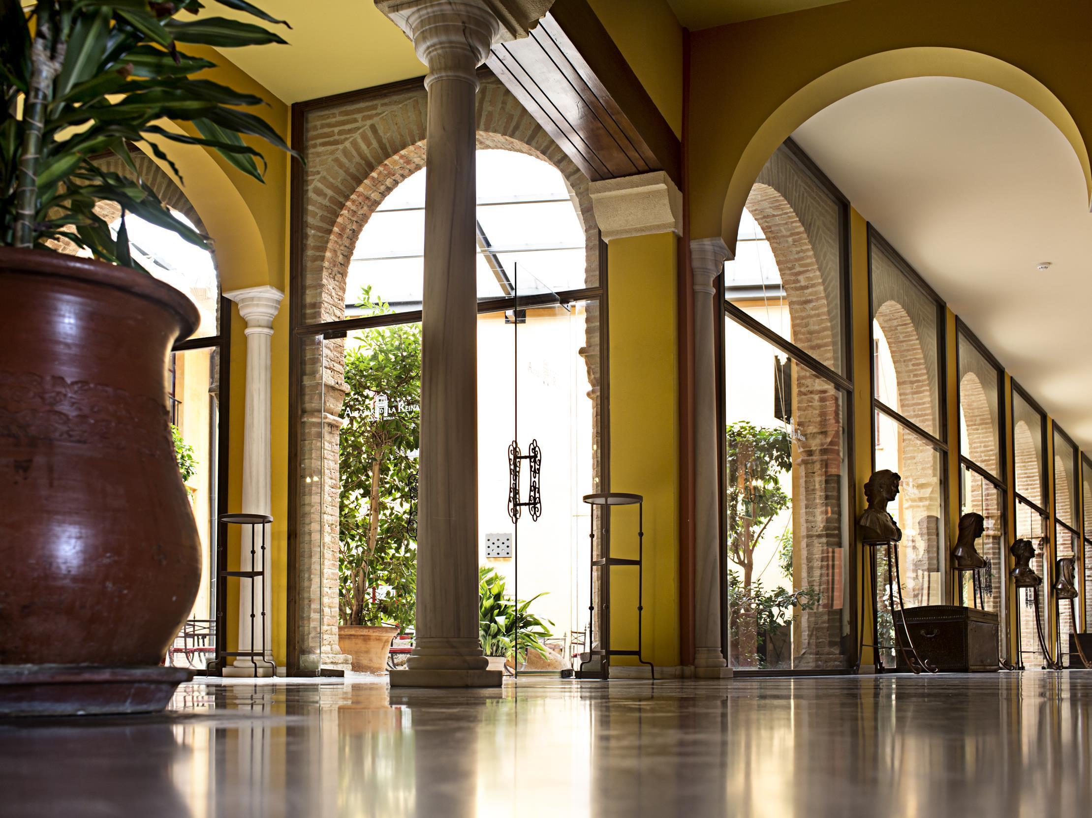 Hotel Alcazar De La Reina Carmona  Exteriör bild