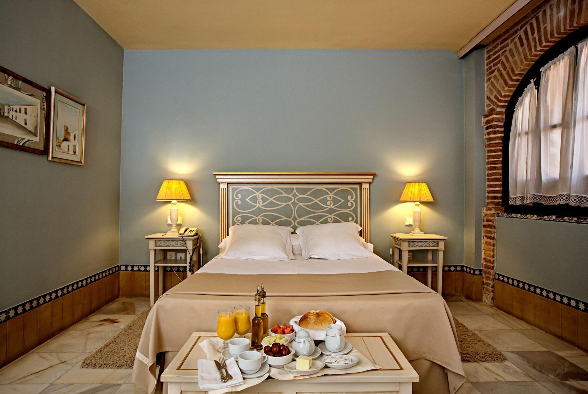 Hotel Alcazar De La Reina Carmona  Exteriör bild